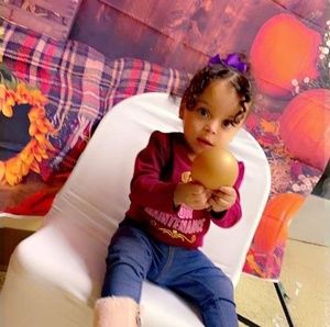 Meet your Posher, Alexia